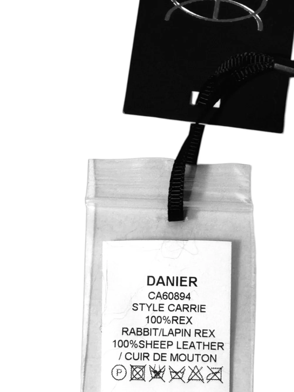 NWT Danier Carrie 100% Rex Rabbit Fur Sheep Leather Earmuffs Eggplant/White - Picture 5 of 6